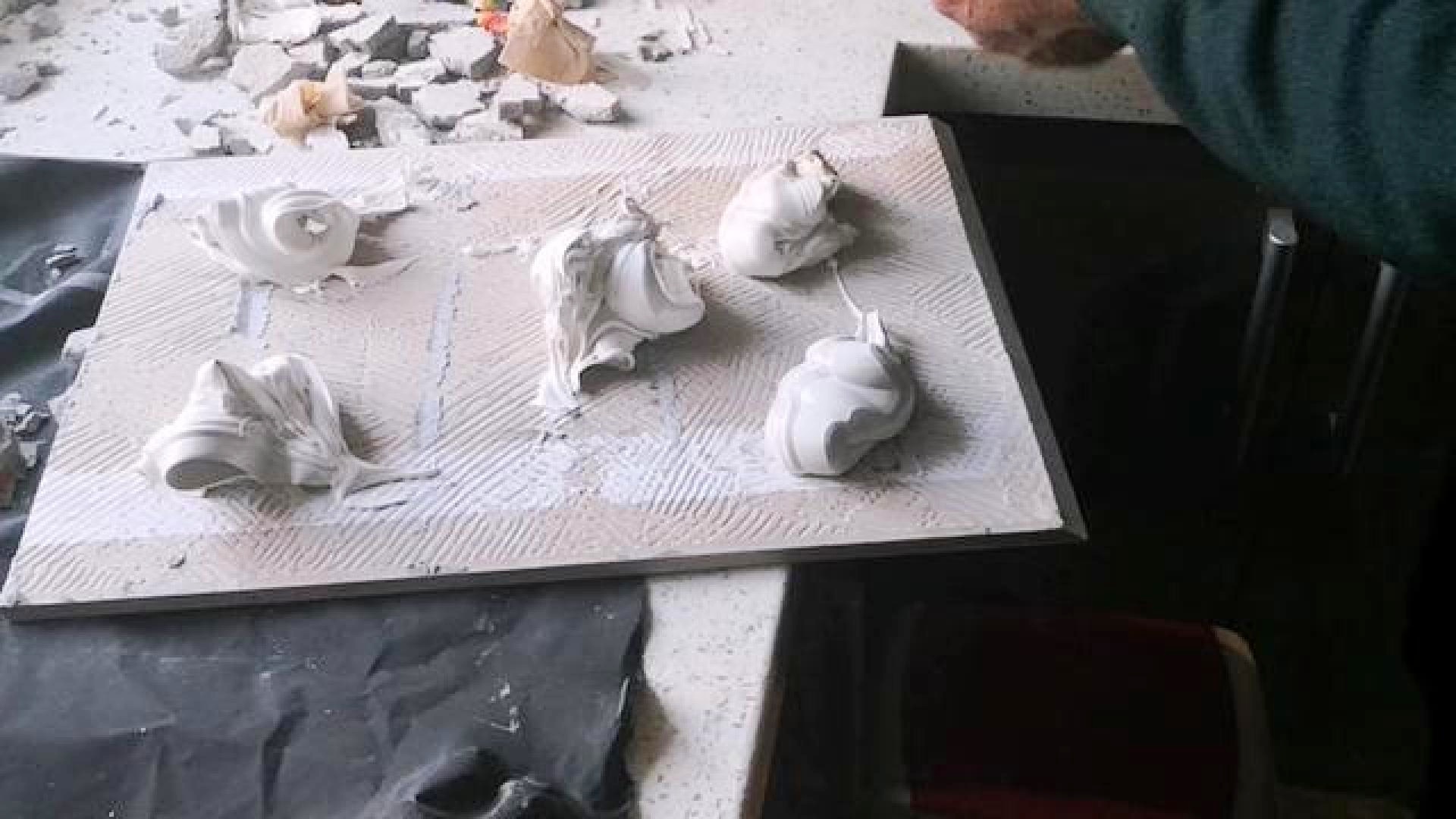 墙砖碎了几块怎么办视频(墙砖碎了几块怎么办视频讲解)